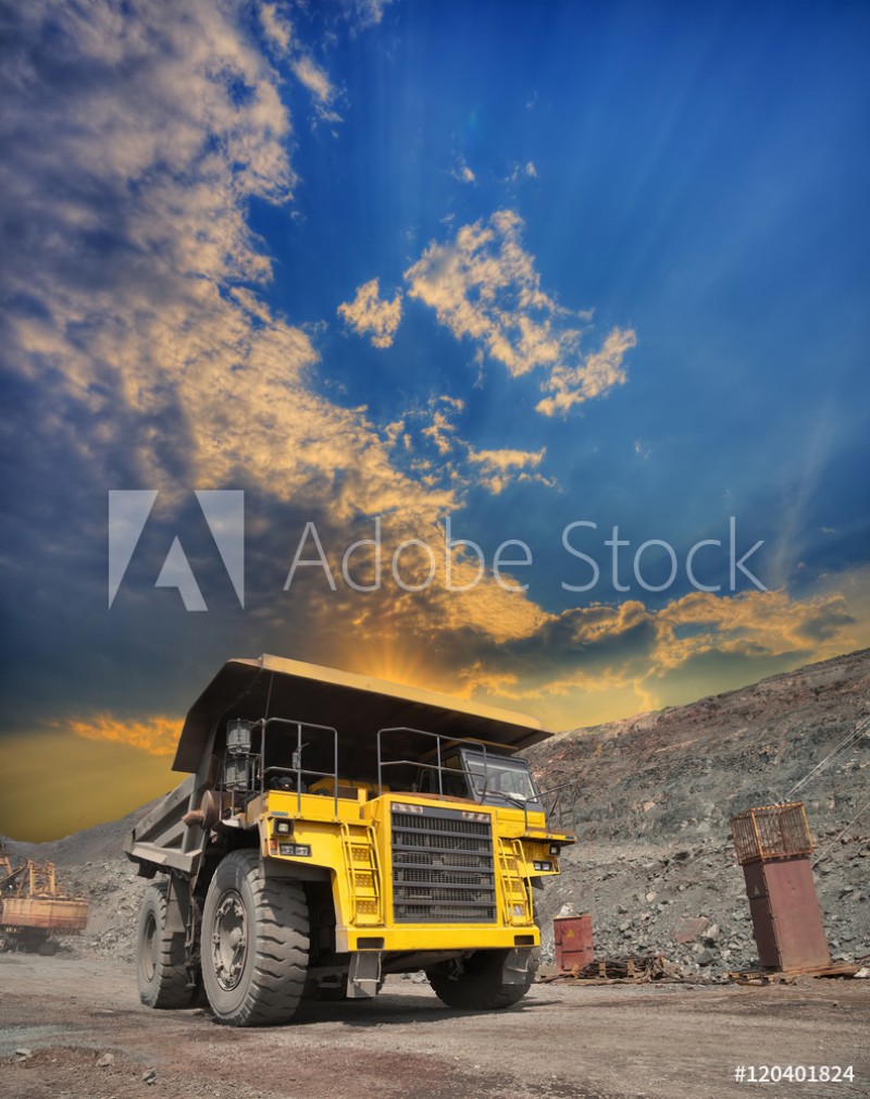 Afbeeldingen van Mining truck on the opencast